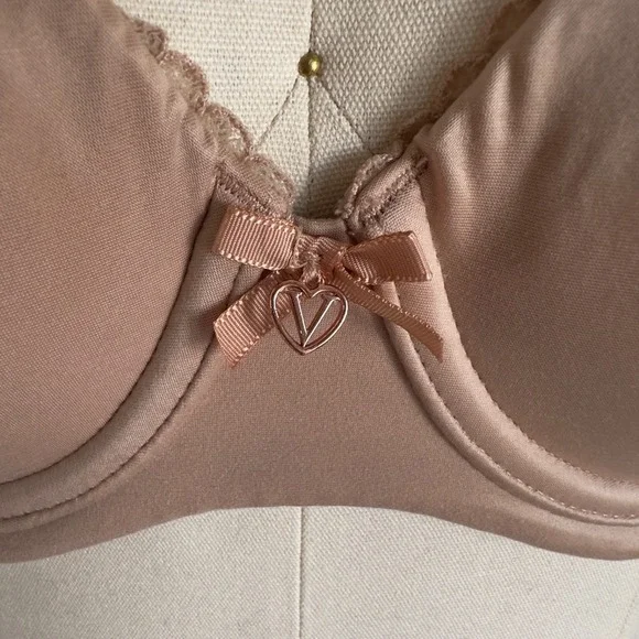 Victoria Secret Lightly Lined Smooth Demi Bra-Size 34C-Biege Convertible T-shirt - Picture 2 of 13